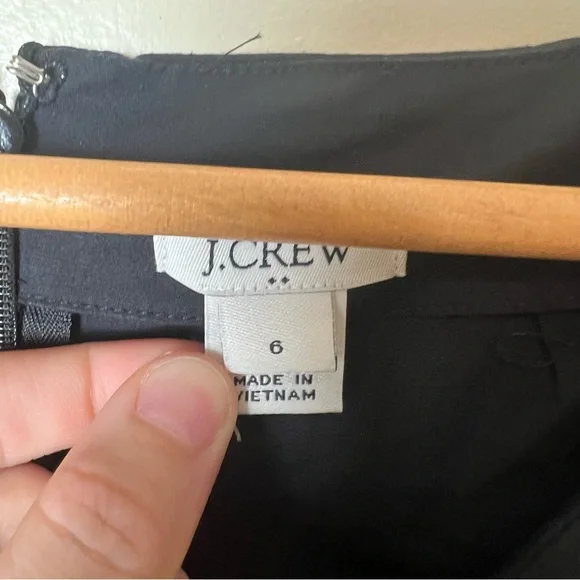 J.Crew Women’s V Neck Ruffle 1/2 Sleeve Shift Mini Dress Cotton Black Size 6 - Picture 6 of 8